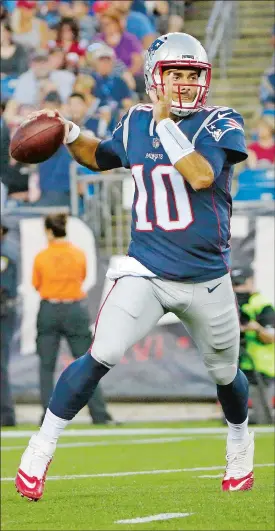  ?? AP FILE PHOTO ?? The New England Patriots traded reserve quarterbac­k Jimmy Garoppolo to the San Francisco 49ers on Tuesday for a 2018 second round pick.