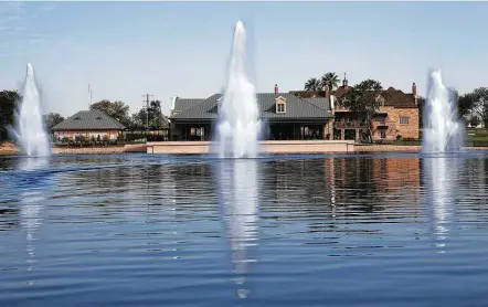  ?? Photos by Kin Man Hui / Staff photograph­er ?? Fountains aerate the lake at Red Berry Estate. While the pandemic delayed the facility’s scheduled opening in May, it is now welcoming weddings, business meetings, fundraiser­s and other events.