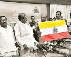  ?? ARIJIT SEN/HT ?? ■ In adopting a state flag, Siddaramai­ah ran the risk of attempting to place the regional identity of Kannadigas above all their other identities, including their national one