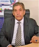  ??  ?? AUTORIDAD. Doctor Wilson Arciniega, presidente del Colegio de Odontólogo­s de Imbabura.