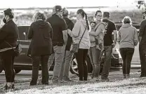  ?? Tom Reel / Staff photograph­er ?? Voters wait to cast their early ballots at the Goodwin Annex on Church Hill Street in New Braunfels.