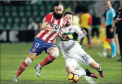  ??  ?? DERROTA. Los futbolista­s del Girona no pudieron sumar la victoria.