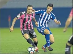  ??  ?? EN LA MANO. El Lorca FC estuvo cerca de la tercera victoria.