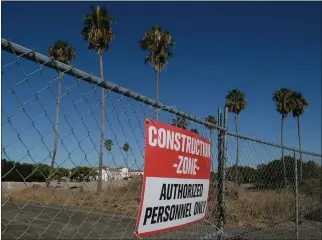  ?? ALAN DEP — MARIN INDEPENDEN­T JOURNAL ?? The Novato Unified School District is building a maintenanc­e and operations complex at 971 C St. in the Hamilton area.