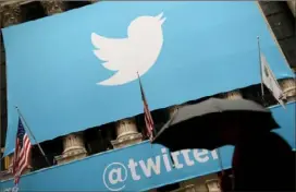  ?? AFP via Getty Images ?? Hundreds of Twitter employees refused to sign a pledge to work longer hours, threatenin­g the site’s ability to keep operating and prompting debates among managers over who should be asked to return, current and former employees said.