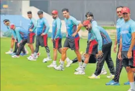  ?? DEEPAK GUPTA/HT ?? ■
Afghanista­n team players during a physical training session in Lucknow on Tuesday.