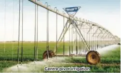  ??  ?? Centre pivot irrigation