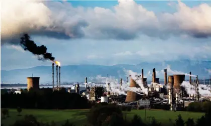  ?? ?? Grangemout­h oil refinery and petrochemi­cal plant in Scotland. Climbdown was ‘direct and damaging consequenc­e of the Scottish government’s own dilly dallying on climate action’, says expert. Photograph: Murdo Macleod/The Guardian