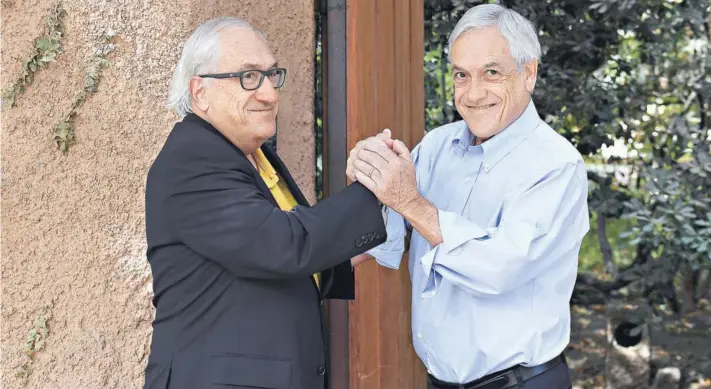  ??  ?? Hoy a mediodía, el Presidente Sebastián Piñera se reunió en su domicilio con su hermano, Pablo Piñera.
