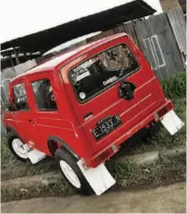  ??  ?? Pintu belakang copotan Jimny ex Jepang