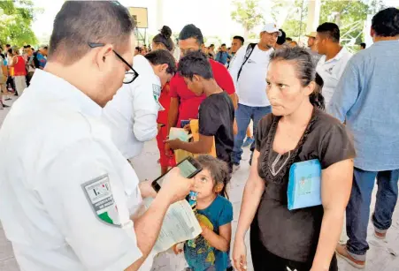  ?? EDUARDO TORRES ?? Olga Sánchez Cordero reiteró que sólo se darían permisos temporales de visitante y de trabajo en toda la zona sur del país de manera ordenada/