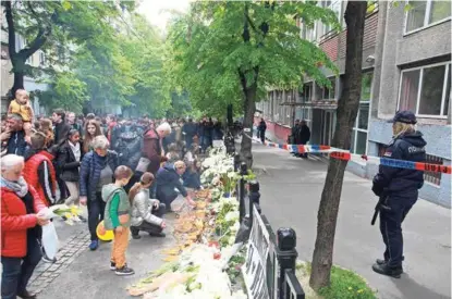  ?? / ANADOLIJA ?? Beograd: Hiljade građana odale su počast ubijenima