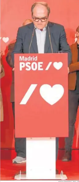  ?? MARTA FERNÁNDEZ JARA / EP ?? El candidato del PSOE, Ángel Gabilondo, anoche en rueda de prensa.
