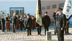  ?? Foto: Josef Mörtl ?? Auch die Marktgemei­nde Kühbach beging in festlichem Rahmen den Volkstraue­rtag mit dem Gedenken an die Opfer der beiden Weltkriege sowie der vielen zivilen Opfer.