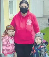  ?? (Pic: John Ahern) ?? Claire McGrath, with her son, Sean and daughter, Sophie, arriving good and early for Aim High Montessori Preschool in Kilworth.