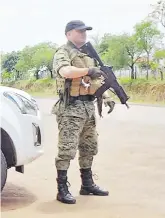  ?? ?? Suboficial inspector Rumildo Antonio Rivas Jara, capturado por el asalto a una estancia de Mbuyapey.