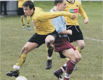  ??  ?? Liam Brompton(left) is a useful signing for Midgley United from Ovenden West Riding