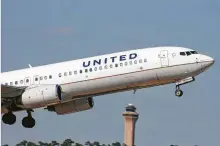  ?? Bill Montgomery / Houston Chronicle file ?? United Airlines officials want to discourage inflight food workers from joining the hospitalit­y union Unite Here.