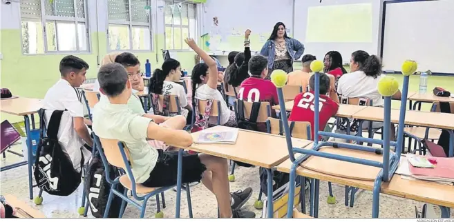  ?? ASOCIACIÓN ESTUARIO ?? Charla de Estuario en un centro educativo.