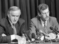  ??  ?? DEAL: Former Taoiseach Albert Reynolds led a Fianna FailLabour coalition with Labour’s Dick Spring in 1993 and 1994