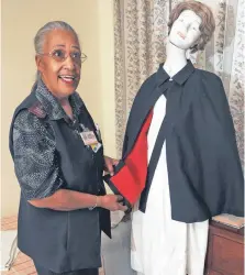  ?? PICTURE: CINDY WAXA ?? HEALING TOUCH: Maureen Ross, retired head of nursing at Groote Schuur Hospital.