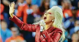  ?? Jae C. Hong / AP ?? Lady Gaga, quien cantó el himno el año pasado, actuará en el entretiemp­o.