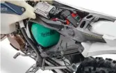  ??  ?? KTM/HVA a procédé à des mises à jour D’EMS, fournissan­t deux courbes d’injection pour les 300 (Sport ou Enduro) et une nouvelle courbe pour la 250 plus riche que celle d’origine.