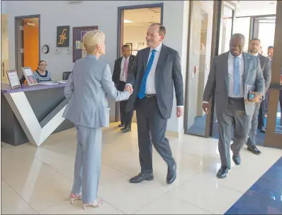  ?? FOUNDATION FOR AN INDEPENDEN­T TOMORROW ?? Janet Blumen, CEO of the Foundation for an Independen­t Tomorrow, and Labor Secretary Alexander Acosta are shown during his recent Las Vegas visit to announce grants designed to help FIT’S programs that help ex-prisoners get back into society.