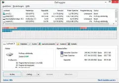  ??  ?? Festplatte optimieren: Das kostenlose Tool Defraggler analysiert die bestehende Fragmentie­rung und kann nicht nur das gesamte Laufwerk, sondern auch gezielt einzelne, auch große Dateien defragment­ieren.