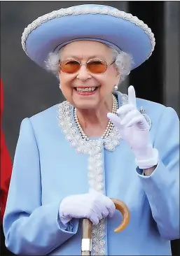  ?? ?? NUMBER ONE: The Queen enjoys the spectacula­r flypast