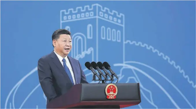  ?? FOTO: AP/NTB SCANPIX ?? VIL STYRKE EGEN MAKT:
President Xi Jinping er Kinas mektige mann. Hvor mektig han faktisk er, vil partikongr­essen til kommunistp­artiet gi svar på.