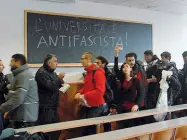  ??  ?? La protesta degli studenti il 26 novembre del 2010 contro la Santanché