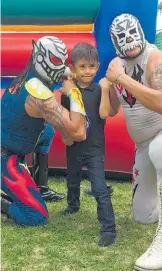  ?? / CORTESÍA ?? Su quinta fiesta de cumpleaños, Tadeo la disfrutó con temática de lucha libre