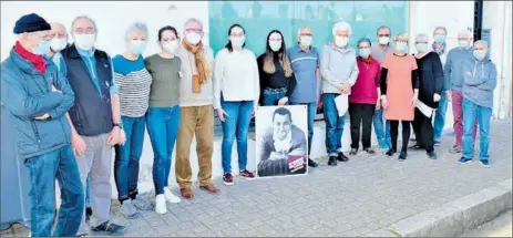  ??  ?? Un grand bravo à tous ces bénévoles qui donnent du temps pour aider les familles.