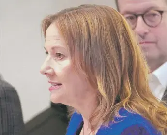  ?? MICHAEL M. SANTIAGO/GETTY IMAGES ?? GM CEO Mary Barra prepares to ring the opening bell at the New York Stock Exchange on Thursday.