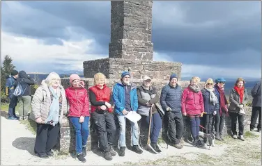  ?? ?? The group from Castlelyon­s who took part in the climb for MMD/ Pieta House.