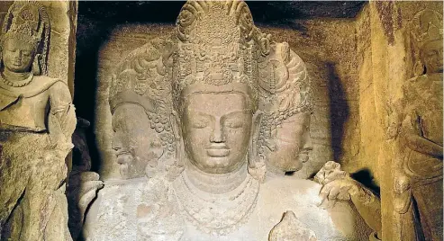  ??  ?? A Shiva statue at the Elephanta Caves.