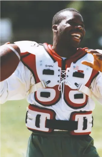  ??  ?? “I couldn’t say anything because I was a rookie. They told me to shut up,” says Tracy Ham, a third-string quarterbac­k with the Eskimos in 1987, recalling how a 10 per cent cut in salary cost him about $10,000.
FILES