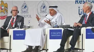  ??  ?? Abdullatif bin Rashid Al Zayani (centre) during a panel discussion at the conference. He said GCC-POL has already been staffed with police officials from the six member countries.