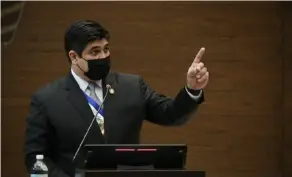  ?? PrESidENci­A ?? De forma enérgica, los diputados urgieron a Carlos Alvarado dar marcha atrás con el nombramien­to de Ottón Solís.