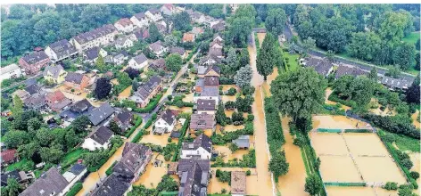  ?? RP-FOTO: ANDREAS KREBS ?? Um Hochwasser künftig zu entschärfe­n, sollen an der Düssel Überschwem­mungsfläch­en entstehen.