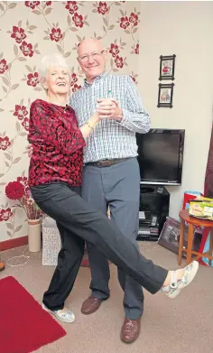  ?? ?? FEET FIRST: Irene and Alan Stewart get dancing.