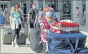  ?? GURMINDER SINGH/HT ?? Passengers coming out of the Chandigarh Internatio­nal Airport in Mohali after returning from the US on Friday.