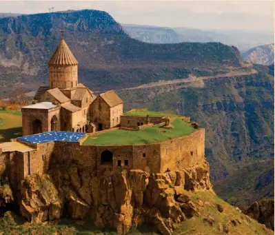  ?? SHUTTERSTO­CK ?? Armenia es un país y antigua república soviética en la región montañosa del Cáucaso.