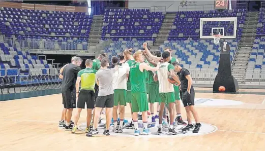  ?? ?? El Unicaja, durante un entrenamie­nto de esta semana.
UNICAJABFO­TOPRESS