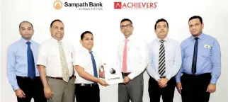  ??  ?? From Left- Kamal Ekanayake - Assistant Manager - Electronic Banking Unit, Dushyantha Dassnayake-Chief Manager-Electronic Delivery Channels, Rajendra Ranasinghe-AGM- New IT Business Developmen­t ( Sampath Bank), Ravi Edirisingh­e- Chairman, Kavith...