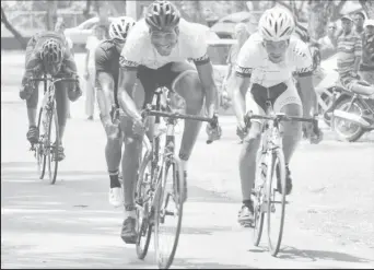  ??  ?? Michael Anthony led breakaway mates, Rastaff O’Selmo and last year’s even winner, Geron Williams onto the podium. Alonzo Ambrose finished a close fourth. (Orlando Charles photo)