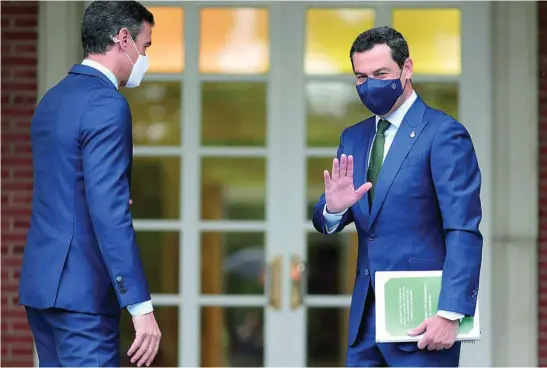  ?? EP ?? El presidente del Gobierno, Pedro Sánchez, recibió al presidente de la Junta de Andalucía, Juanma Moreno, después de dos años y medio