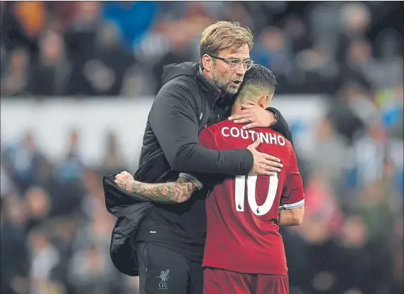  ?? FOTO: GETTY ?? El entrenador alemán del Liverpool está esforzándo­se para lograr que su crack deje de pensar en un traspaso al Barça, pero lo tiene complicado