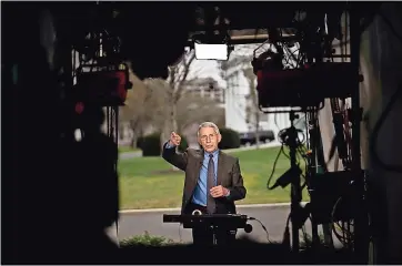  ??  ?? Anthony Fauci, director de Instituto Nacional de Alergias y Enfermedad­es Infecciosa­s